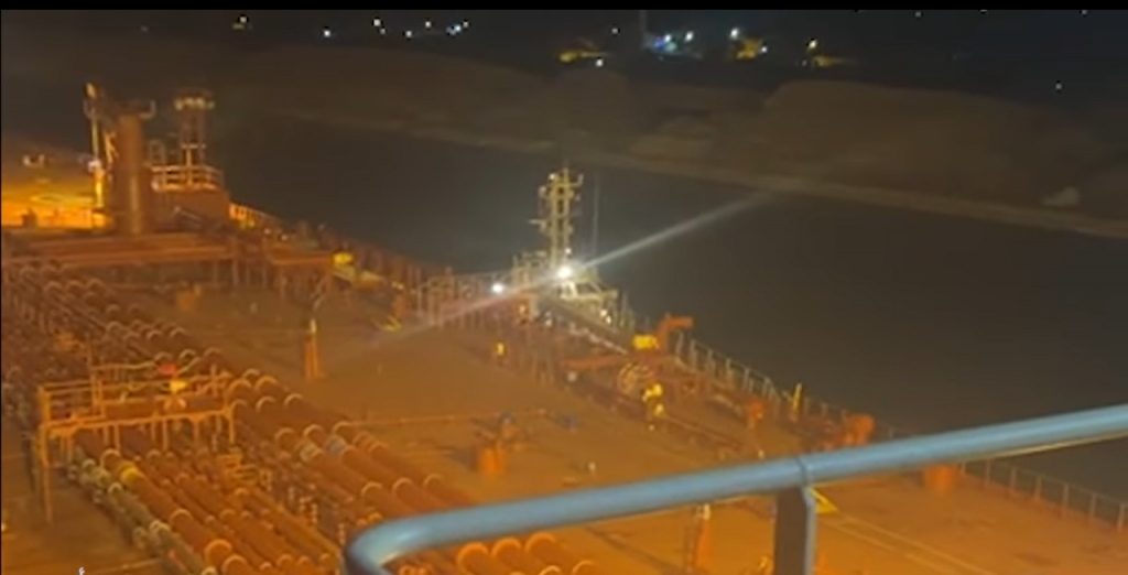 Oil Tanker Stranded In The Suez Canal - PortNews